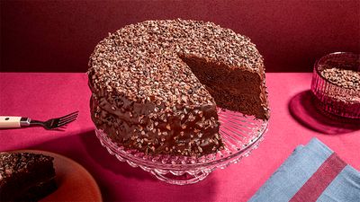 Devil's food cake with chocolate ganache