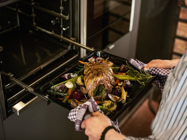 NEFF Oven Promotion bonus telescopic rails