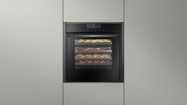 NEFF Single Oven using CircoTherm cooking three dishes at the same time