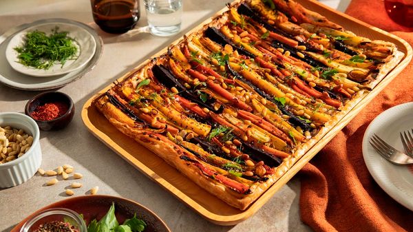 Colourful carrot tart with ricotta