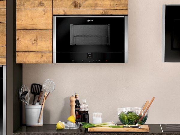 For streamlined deliciousness – our built-in Microwaves