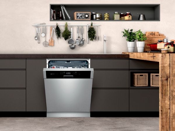 Sleek efficiency - our semi-integrated dishwashers