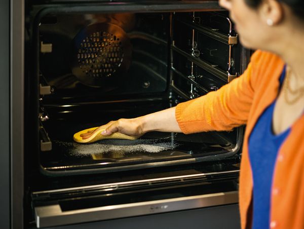 Cooked food being removed from a NEFF Single Oven