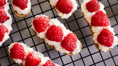 Matcha Sponge Fingers