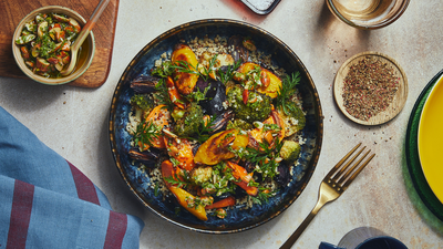 Buddha Bowl mit Quinoa und Gemüse aus der Heißluftfritteuse