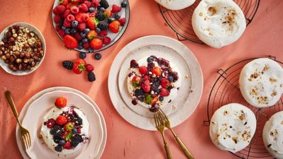 Vegan Hazelnut Meringue 