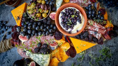 Halloween Dark Cheeseboard