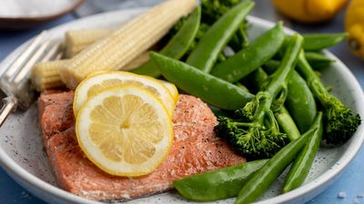 Simple Steamed Salmon