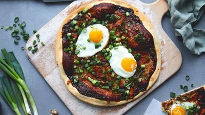 Korean Pizza with Mushroom and Egg
