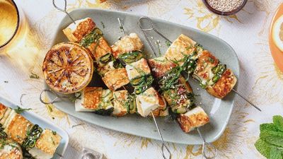 Halloumi Spie&szlig;e mit Zucchini