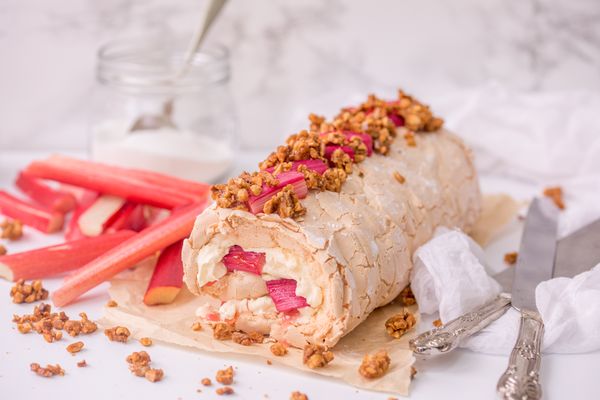 Rhubarb roulade