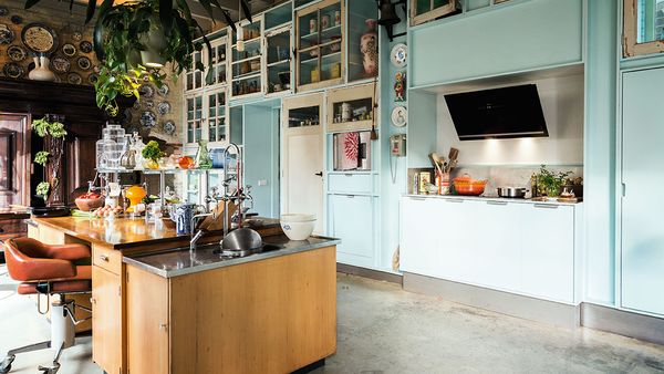 Une cuisine de style champêtre offre confort et convivialité
