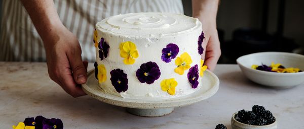 Vanille Mascarpone Torte mit Blüten