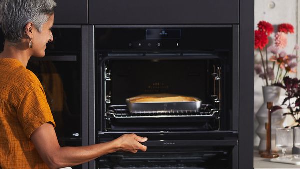 Placing the cake in a NEFF oven