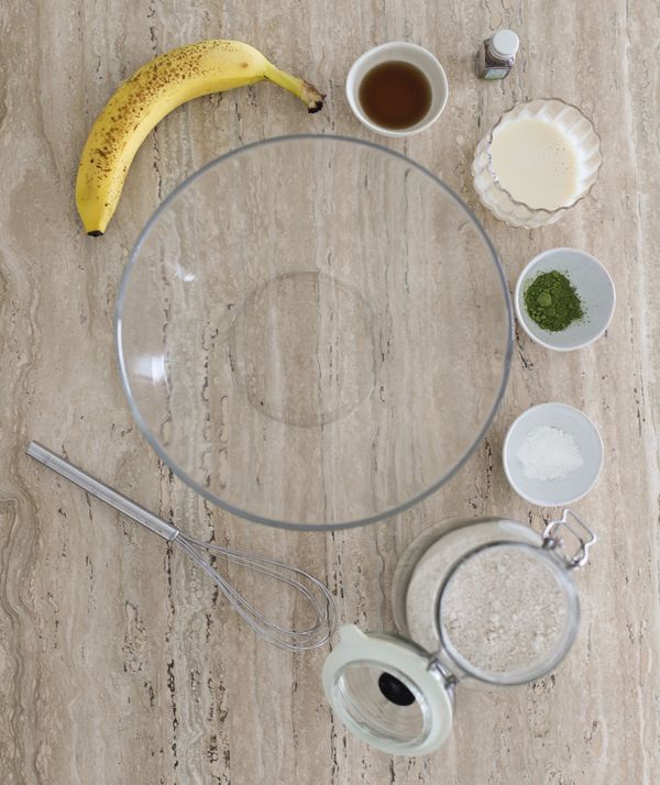 Zutaten für vegane Matcha Bananen Pancakes