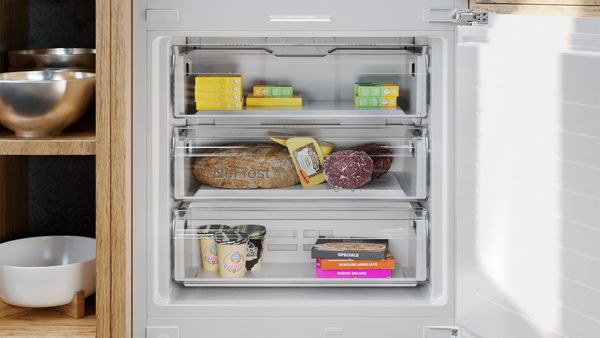 No frost freezer drawers that do not need to be defrosted and have a large capacity 