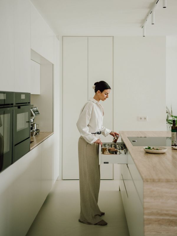 Küche weiß matt grifflos – & modern