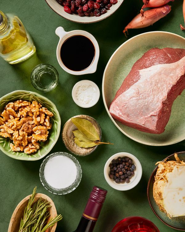 Ingredients for beef pot roast with cranberry sauce