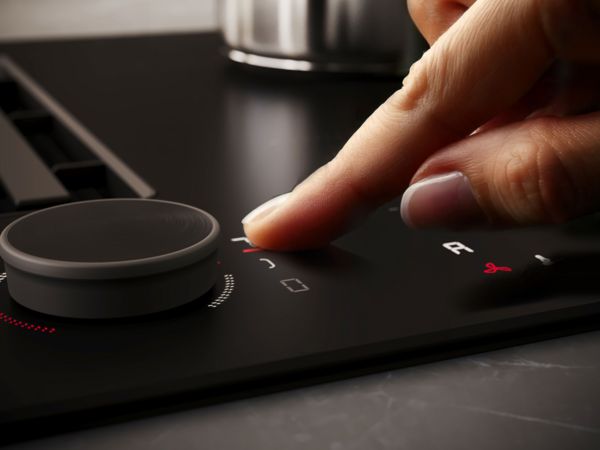 NEFF matt főzőlapot egy ujjal irányítják.