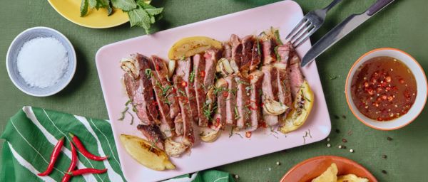 Rib-Eye Steak with Honey-Chili Sauce