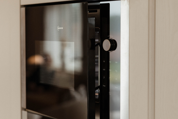 NEFF microwave