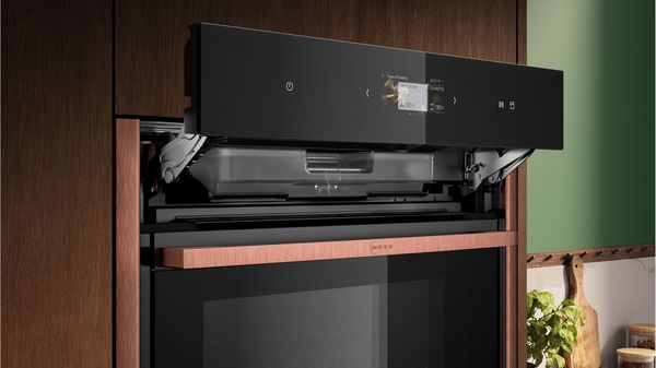 Backofen mit 4,1" TFT-Farb- und Grafikdisplay von NEFF