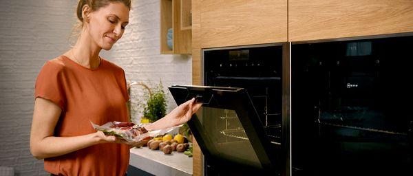 Learn more about NEFF Ovens and oven features