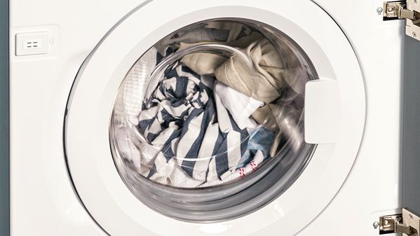 Unsere Einbauwaschmaschine stemmt bis zu 8 kg Wäsche